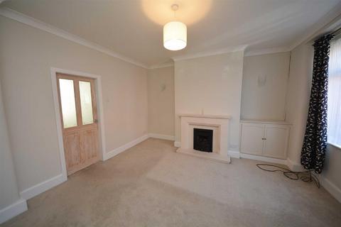 2 bedroom end of terrace house to rent, First Avenue, Springfield, Wigan, WN6 7AZ