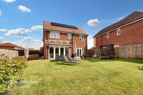 4 bedroom detached house for sale, Red Clover Drive, Sandbach