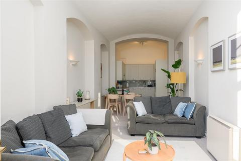 2 bedroom apartment for sale, Monkgate, York, YO31 7NS