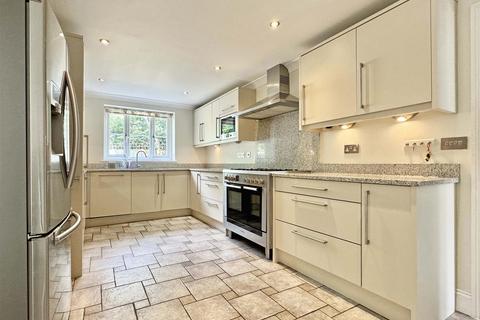 5 bedroom detached house for sale, Off London Road, Great Notley, Braintree