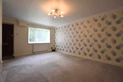 3 bedroom end of terrace house to rent, Carroll Close, Newport Pagnell