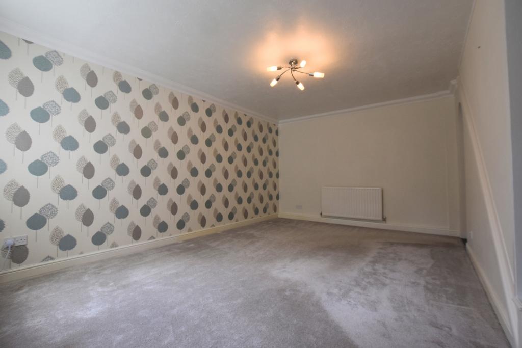 39 Carroll Close lounge