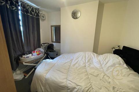 3 bedroom end of terrace house for sale, Movers Lane