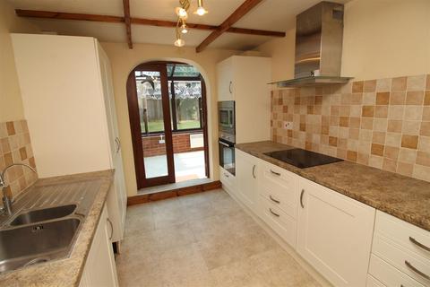 3 bedroom detached house to rent, Bedfield