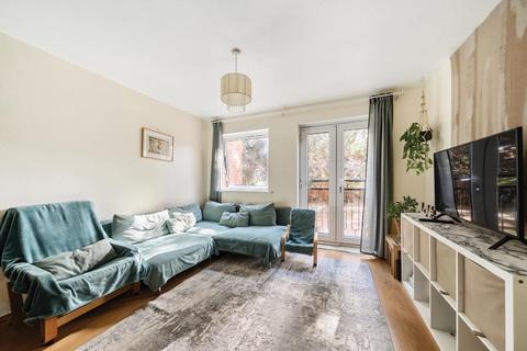16 Crown Walk, Wembley, HA9 8HU
