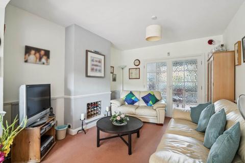 3 bedroom semi-detached house for sale, Chiltern Avenue, Bushey