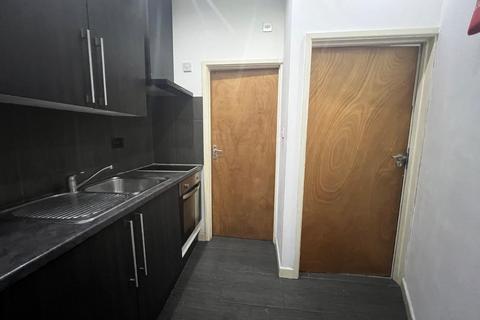 2 bedroom flat to rent, Brays Lane, Coventry, CV2