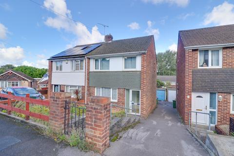 3 bedroom semi-detached house for sale, SHOLING! NO FORWARD CHAIN! POTENTIAL TO IMPROVE!