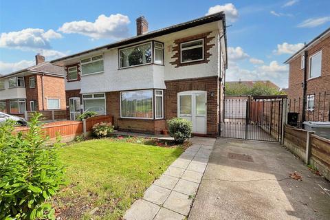 3 bedroom semi-detached house for sale, Manor Avenue, Sale