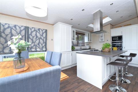 3 bedroom park home for sale, Aspen, Bashley Caravan Park, New Milton, Hampshire, BH25