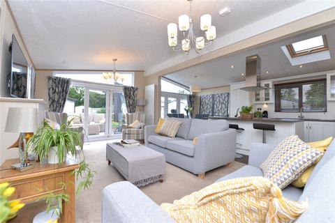 3 bedroom park home for sale, Aspen, Hoburne Bashley Holiday Park, New Milton, Hampshire, BH25