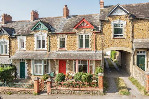 4 bedroom terraced house for sale, New Road, Ilminster, Somerset, TA19