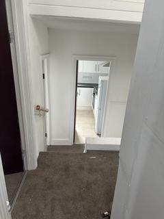 Terraced house to rent, Hither Green Lane, London, SE13