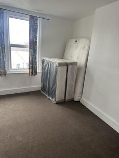 Terraced house to rent, Hither Green Lane, London, SE13