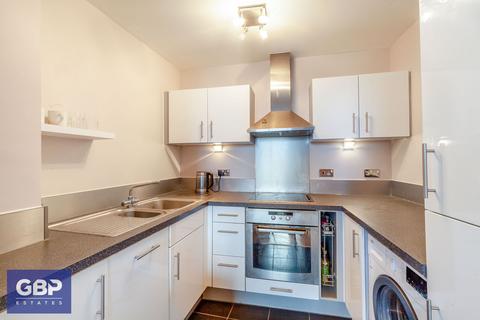 1 bedroom flat for sale, Mercury Gardens, Romford, RM1