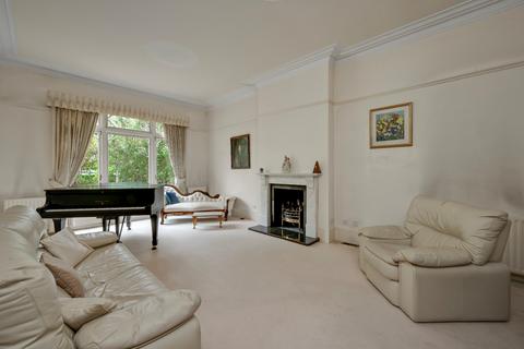 29 Arnison Road, East Molesey, KT8 9JF
