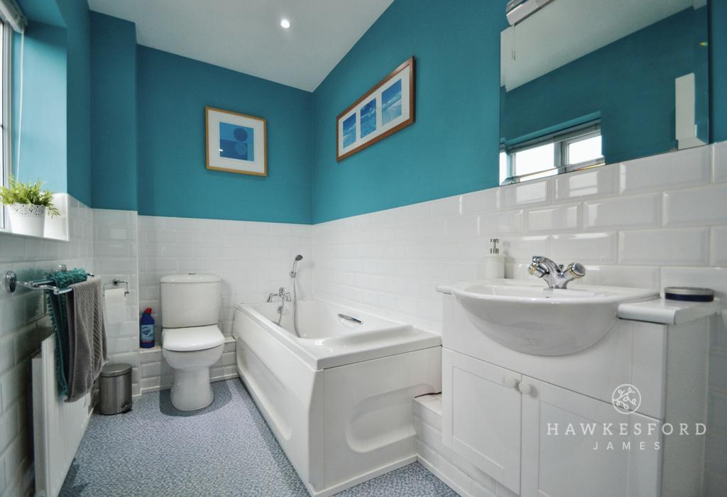 Wigeon Road, Iwade, Sittingbourne   Bathroom