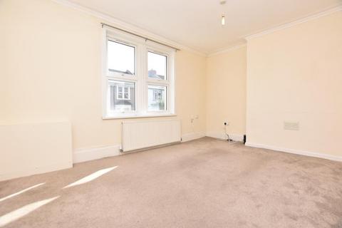 3 bedroom maisonette to rent, West Street, Bristol BS3