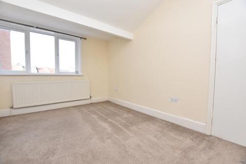 3 bedroom maisonette to rent, West Street, Bristol BS3