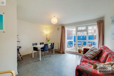 3 bedroom apartment to rent, Sansom Road, London, E11