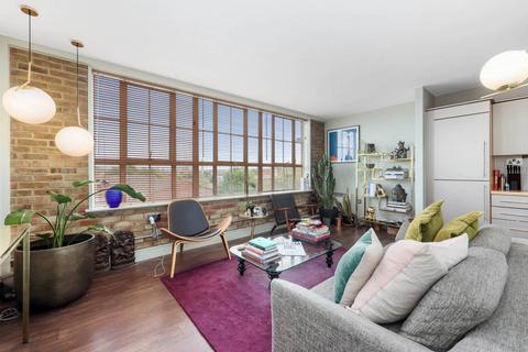 2 bedroom flat for sale, Peckham Grove, Peckham, London, SE15