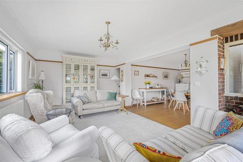 52 Highview Road, Telscombe Cliffs, Peacehaven, BN10 7AS