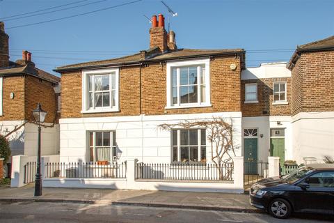 44 Oak Village, London, NW5 4QL