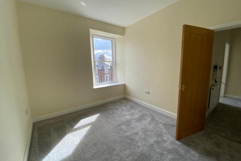 2 bedroom apartment to rent, Curzon Street, Maryport, CA15