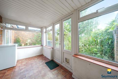 3 bedroom bungalow for sale, Quakers Way, Guildford GU3