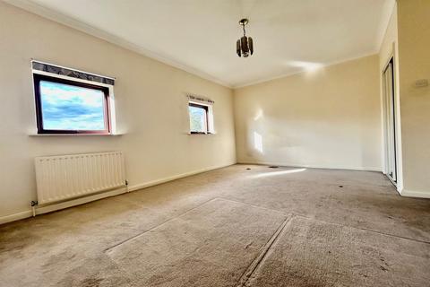 74 Plover Way, London, SE16 7TT