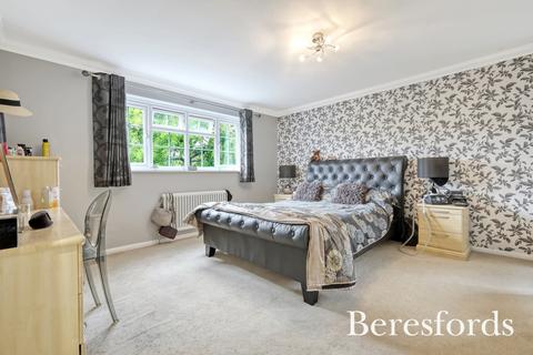 8 Gablefields, Sandon, Chelmsford, CM2 7SP
