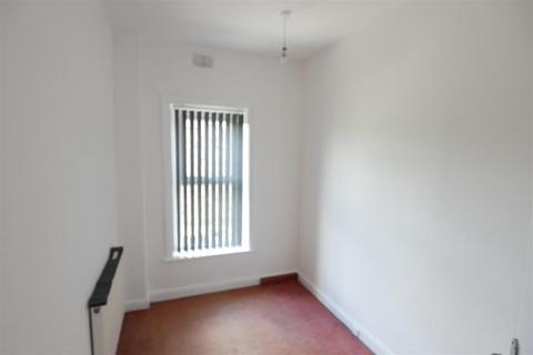 2 bedroom terraced house to rent, Zoar Street, Morley