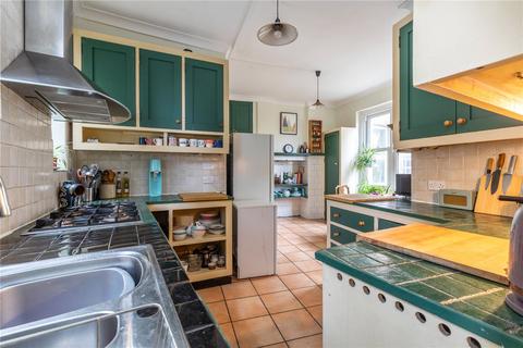 3 bedroom apartment for sale, Streatham High Road, London, SW16