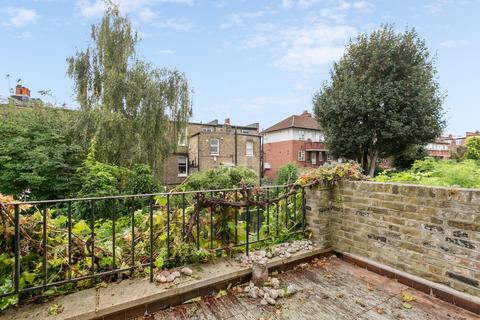 3 bedroom terraced house for sale, Racton Road, London