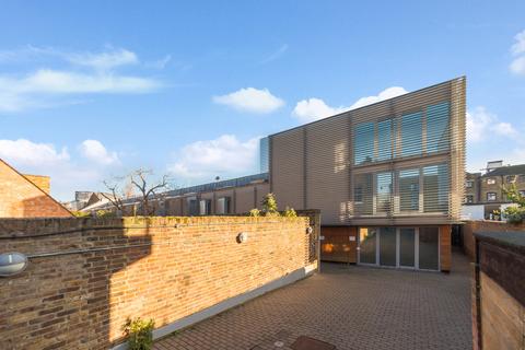 4 bedroom mews for sale, Waterfront Mews, Islington, London