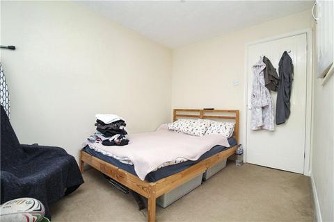 2 bedroom terraced house to rent, Kelvin Gardens, Croydon, CR0