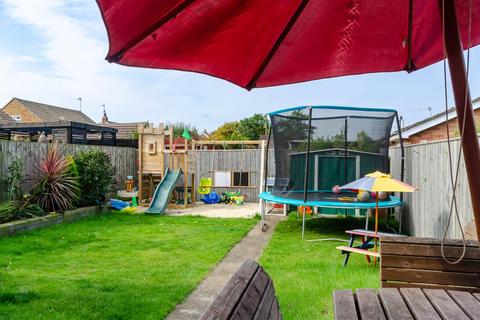 32 Highfield, Withernsea, HU19 2LL