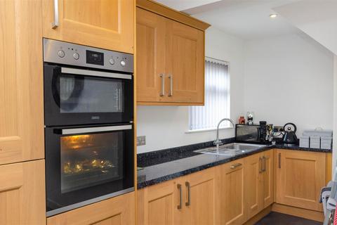 32 Highfield, Withernsea, HU19 2LL
