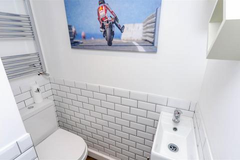 32 Highfield, Withernsea, HU19 2LL