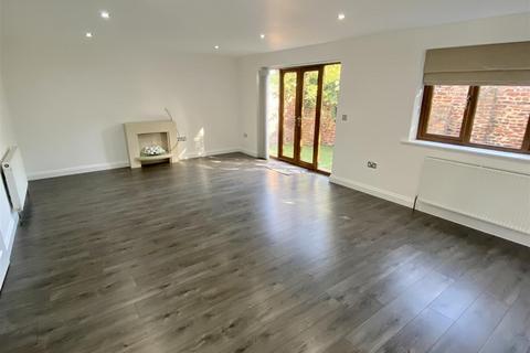 3 bedroom detached house to rent, Batty Lane, Howden