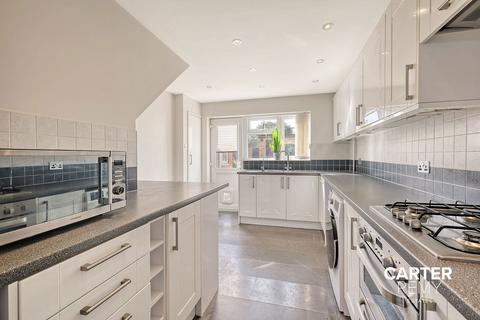 7 Codenham Straight, Basildon, SS16 5DQ