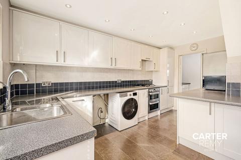 7 Codenham Straight, Basildon, SS16 5DQ