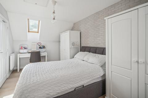 4 Droveway, Chilton, Didcot, OX11 0UB