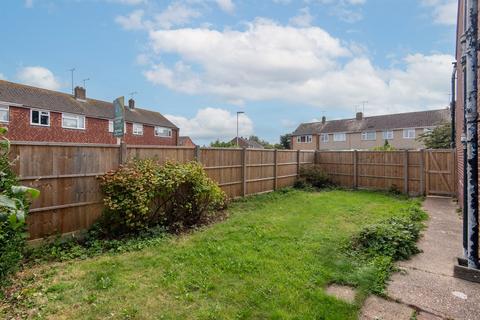 21 Russell Close, Worthing, BN14 8LR