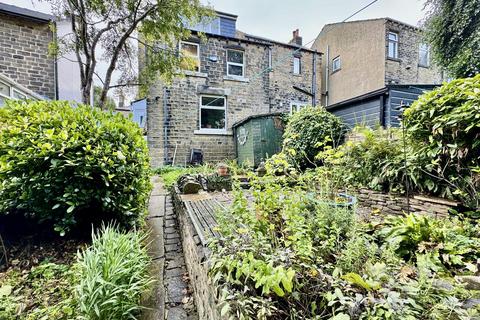 3 bedroom semi-detached house for sale, Woodside Road, Beaumont Park, Huddersfield, HD4 5JR