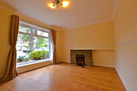 3 bedroom semi-detached house to rent, Lavender Hill, Enfield EN2