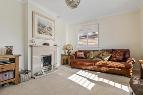 2 bedroom detached bungalow for sale, Honeybourne Crescent, Bournemouth BH6