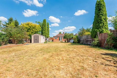 2 Bridle Close, Epsom, KT19 0JW