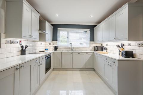 22 The Oaks, Yeoford, Crediton, EX17 5PP