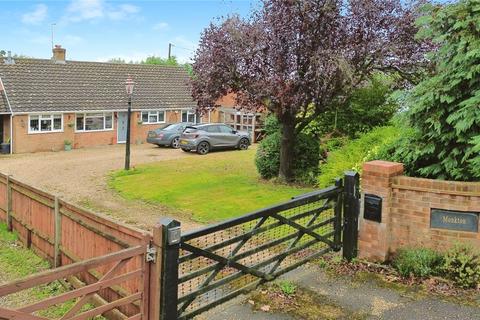 3 bedroom bungalow for sale, Padworth, Reading, RG7